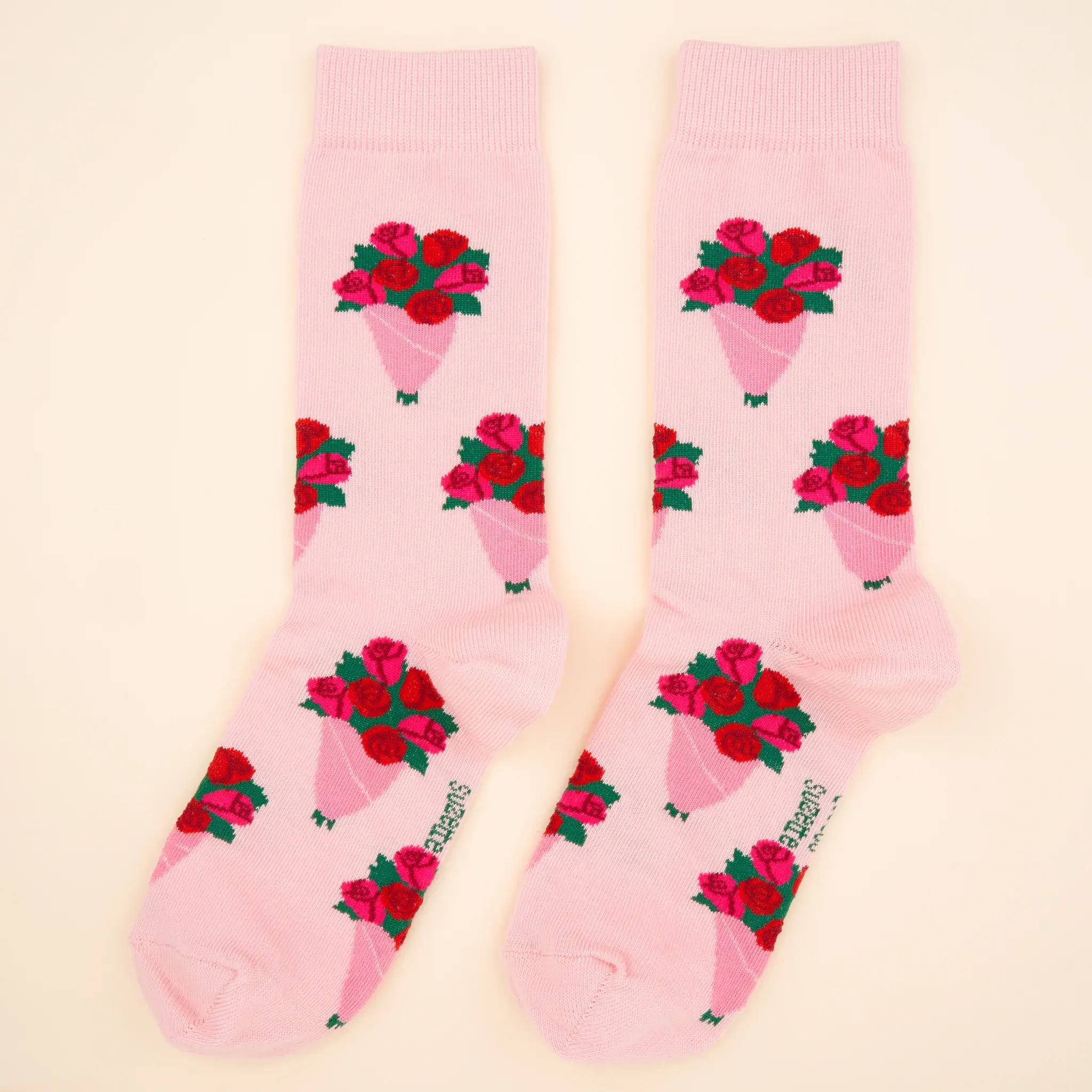 coucou-suzette-accessoire-accessory-cadeau-gift-tendance-mode-trendy-fashion-saint-valentin-valentin-day-rendez-vous-galant-chaussettes-socks-cotton-made-in-france-rose-flower-fleurs_2db52ae8-1c58-4dea-acf6-46c870dd4b6c