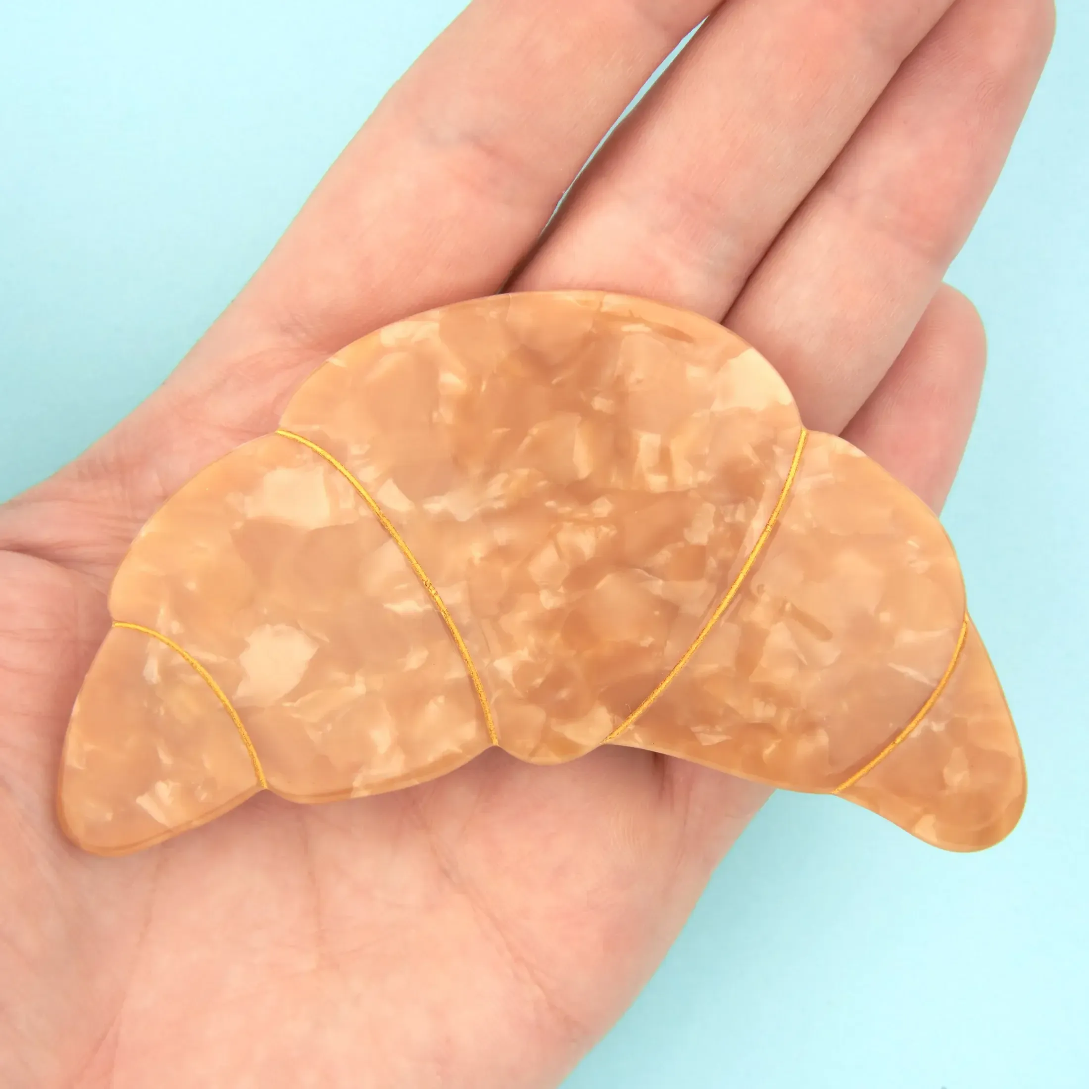 coucou-suzette-accessoire-accessory-cadeau-gift-tendance-mode-trendy-fashion-douce-france-french-frenchy-barrette-croissant-beige-HD2