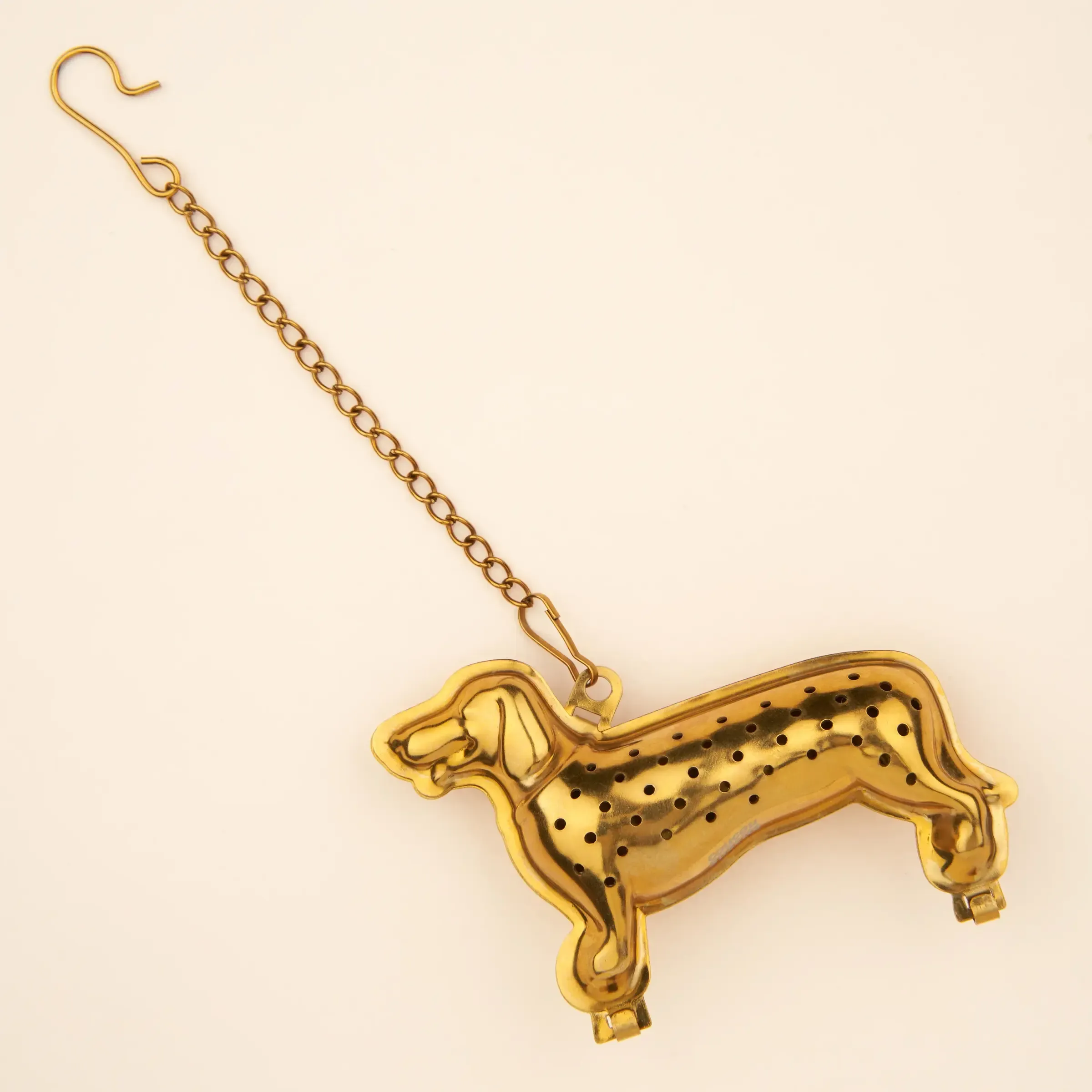 coucou-suzette-accessoire-accessory-cadeau-gift-tendance-mode-trendy-fashion-anniversaire-10-ans-boule-the-tea-ball-teckel-dachshund4