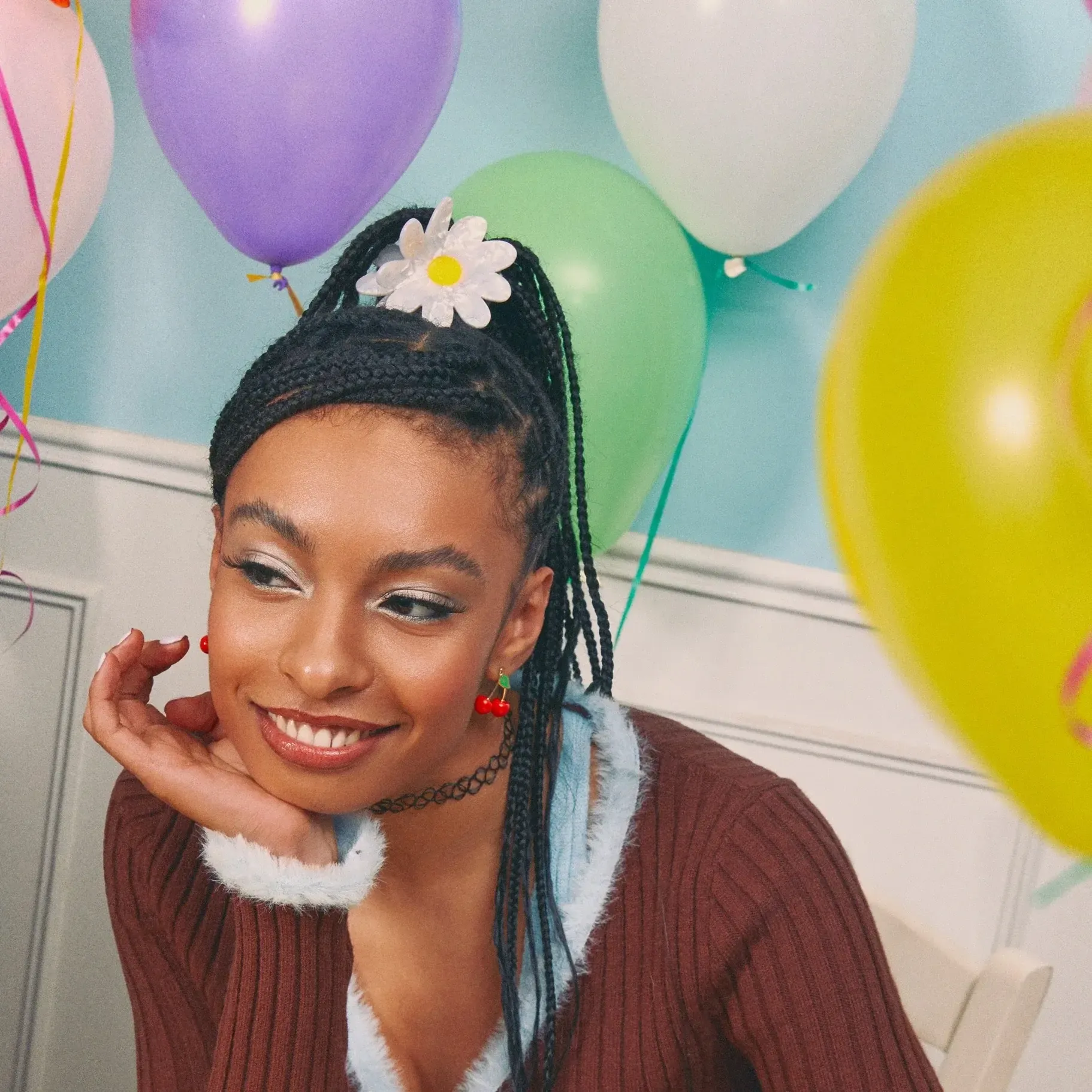 coucou-suzette-accessoire-accessory-cadeau-gift-tendance-mode-trendy-fashion-birthday-anniversaire-10-ans-pince-cheveux-hair-claw-acetate-fleurs-flower-xl-large-marguerite-daisy-blanc_fc31ae86-4ae7-468e-9f23-e396f62300d2