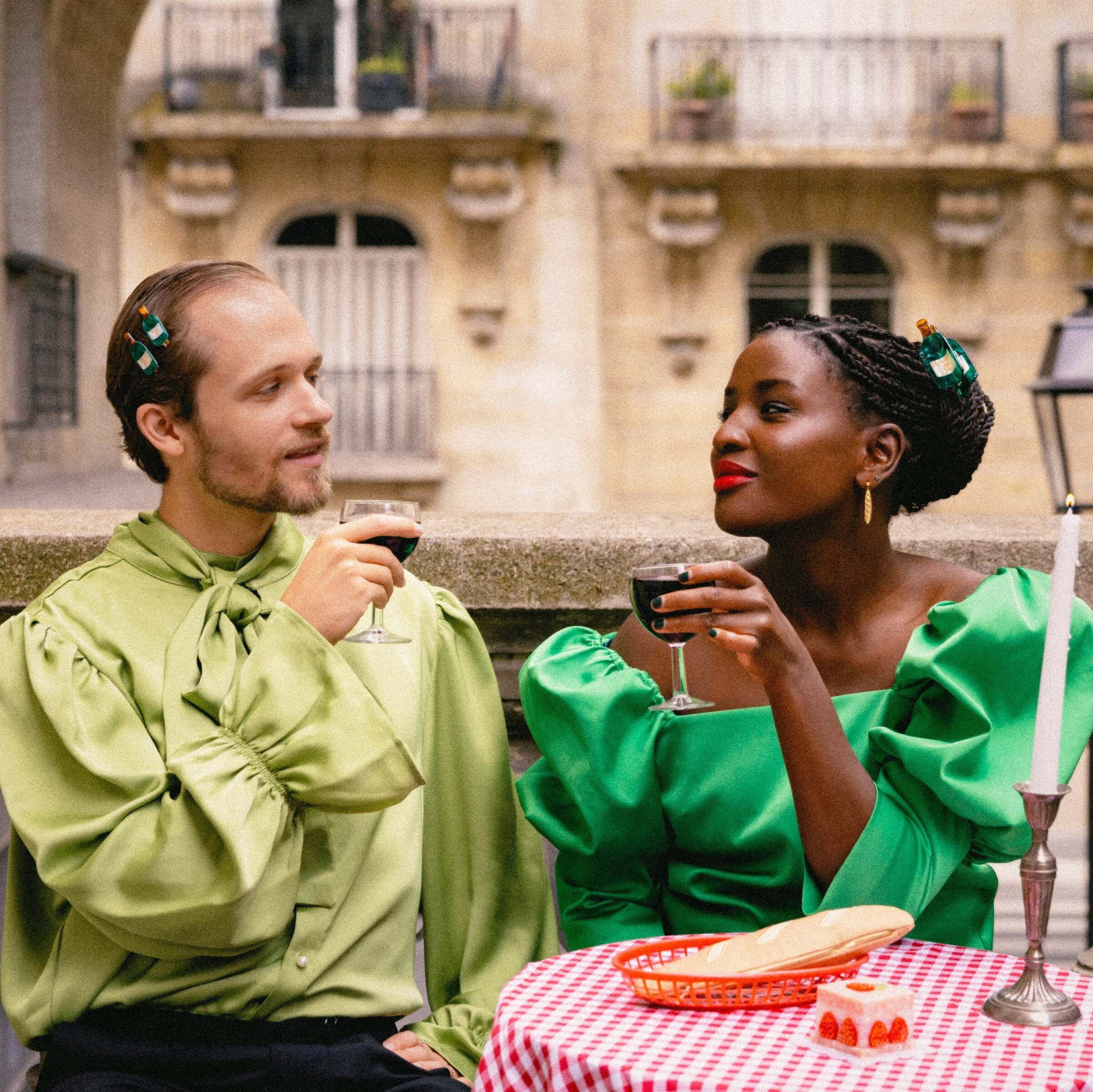 coucou-suzette-accessoire-accessory-cadeau-gift-tendance-mode-trendy-fashion-douce-france-french-frenchy-pince-cheveux-hair-claw-wine-vin-green-vert-crea_36e96c64-f528-4c66-b88d-695c8