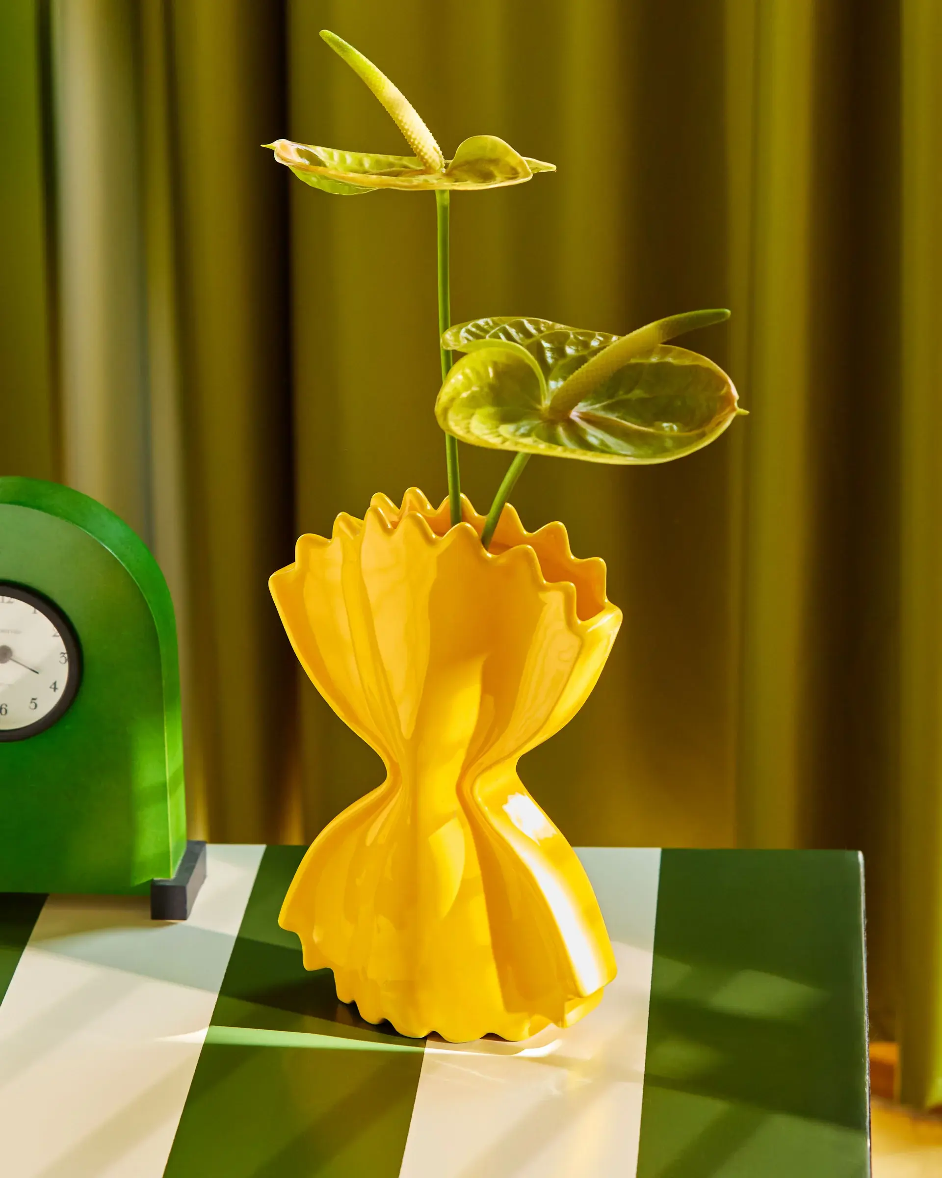 V3_LM_2025_FLUID_MARKET_PASTA_VASE_020_5977406f-2c33-41ac-bea7-fa47215deb6b