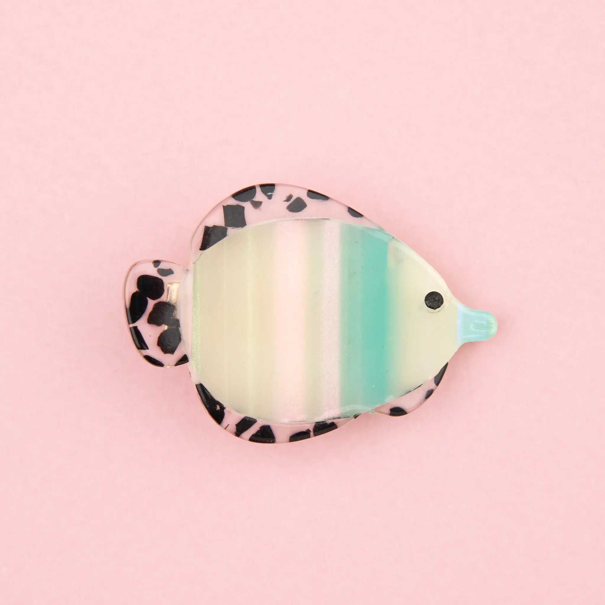 coucou-suzette-accessoire-accessory-cadeau-gift-tendance-mode-trendy-fashion-nouvelle-vague-coquillages-crustaces-splash-barrette-cheveux-hair-claw-clip-poisson-tropical-fish-bleu-blu_52819558-c430-4288-a255-ea812af701f0