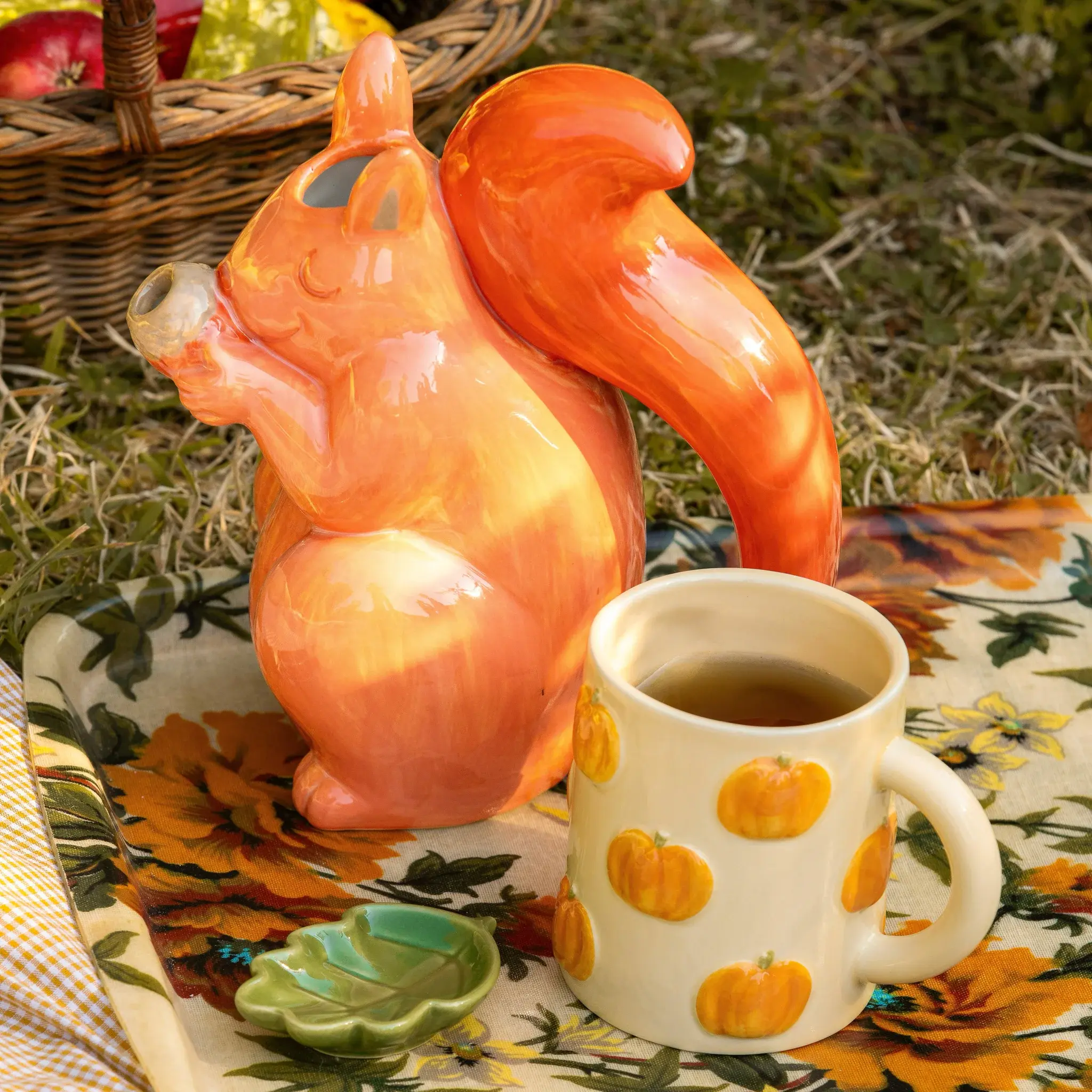 coucou-suzette-accessoire-accessory-cadeau-gift-tendance-trendy-fashion-il-etait-une-fois-once-upon-a-time-autumn-automne-ceramique-ceramics-carafe-ecureuil-squirrel-crea1