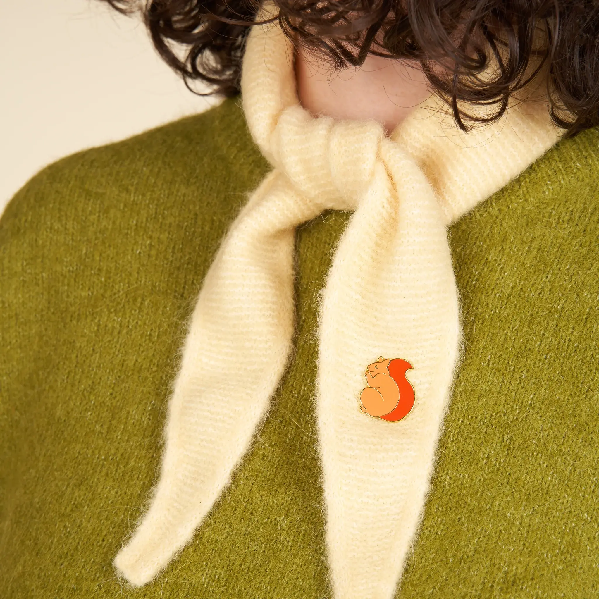 coucou-suzette-accessoire-accessory-cadeau-gift-tendance-trendy-fashion-il-etait-une-fois-once-upon-a-time-autumn-automne-pin-pins-ecureuil-squirrel-porte