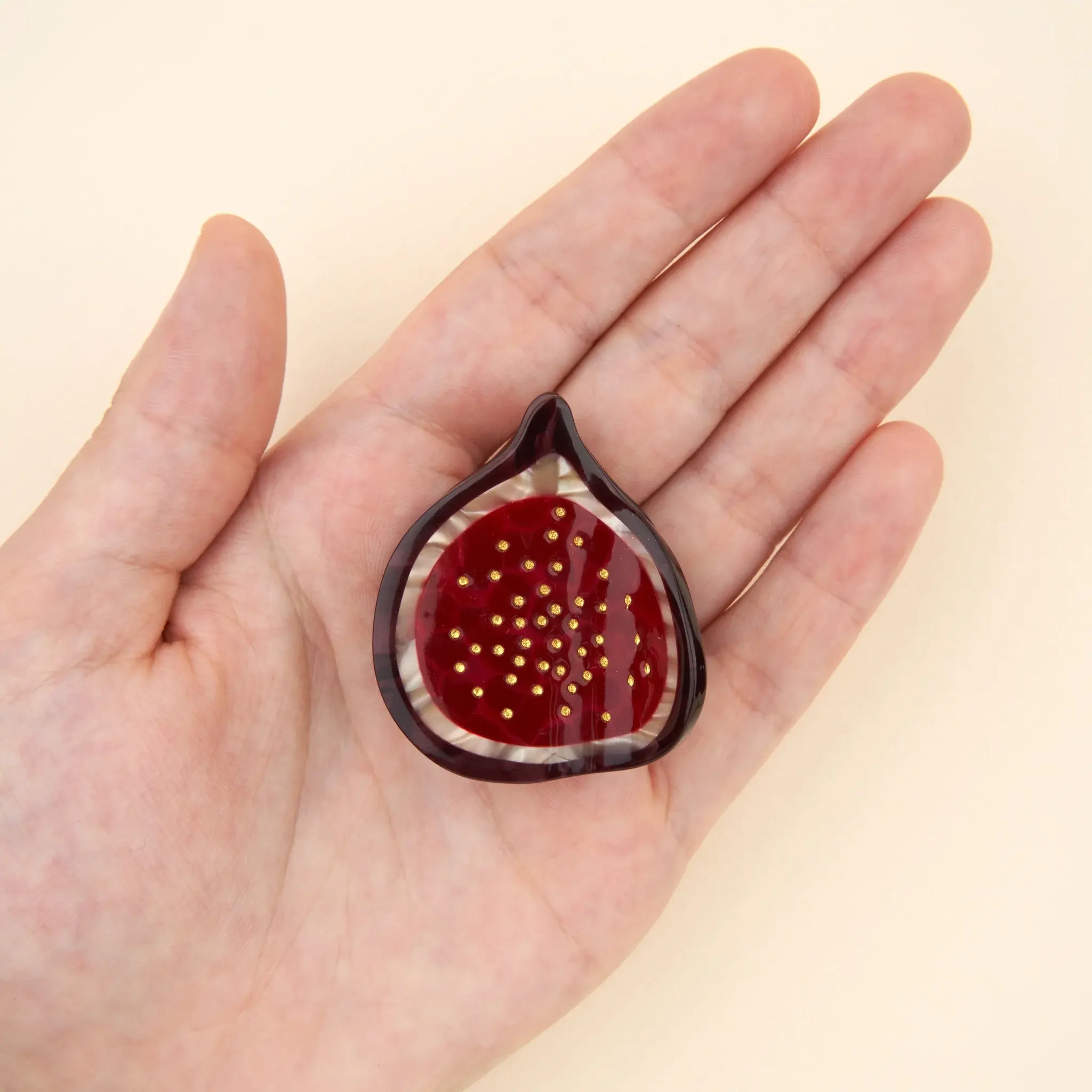 coucou-suzette-accessoire-accessory-cadeau-gift-tendance-trendy-fashion-il-etait-une-fois-once-upon-a-time-autumn-automne-mini-pince-cheveux-hair-claw-figue-fig2
