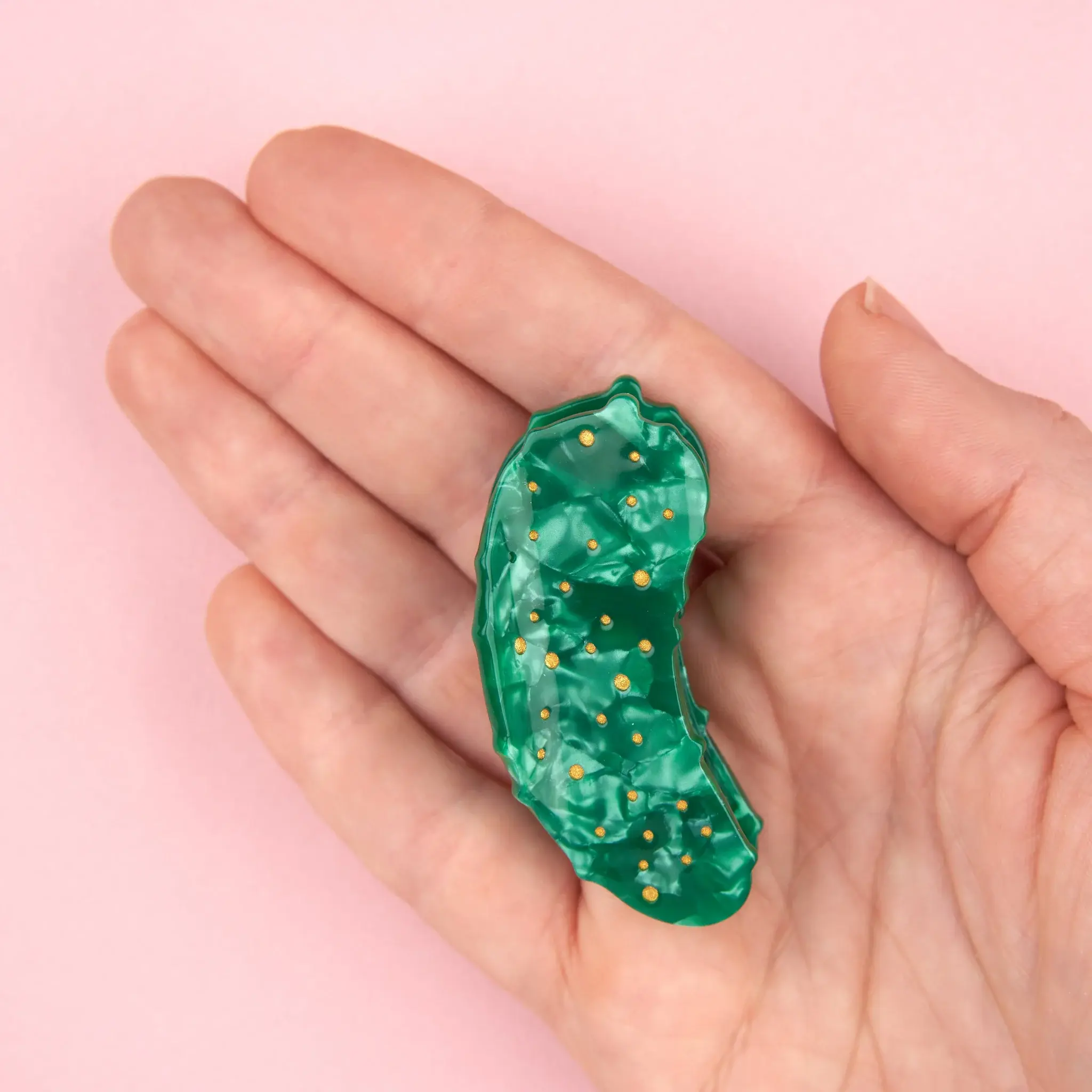 coucou-suzette-accessoire-accessory-cadeau-gift-tendance-mode-trendy-fashion-mini-pince-mini-hair-claw-cornichon-pickle-vert-green2