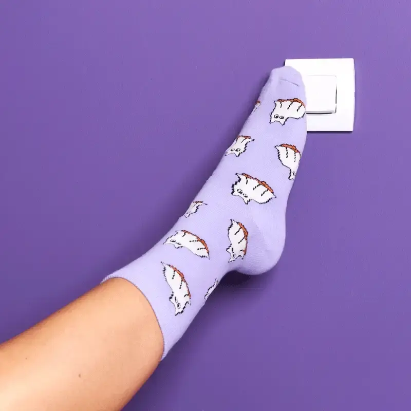 coucou-suzette-accessoire-accessory-cadeau-gift-chaussettes-socks-automne-autumn-chat-cat-fantome-ghost-white-phosphorescent-halloween-crea-gif-Web
