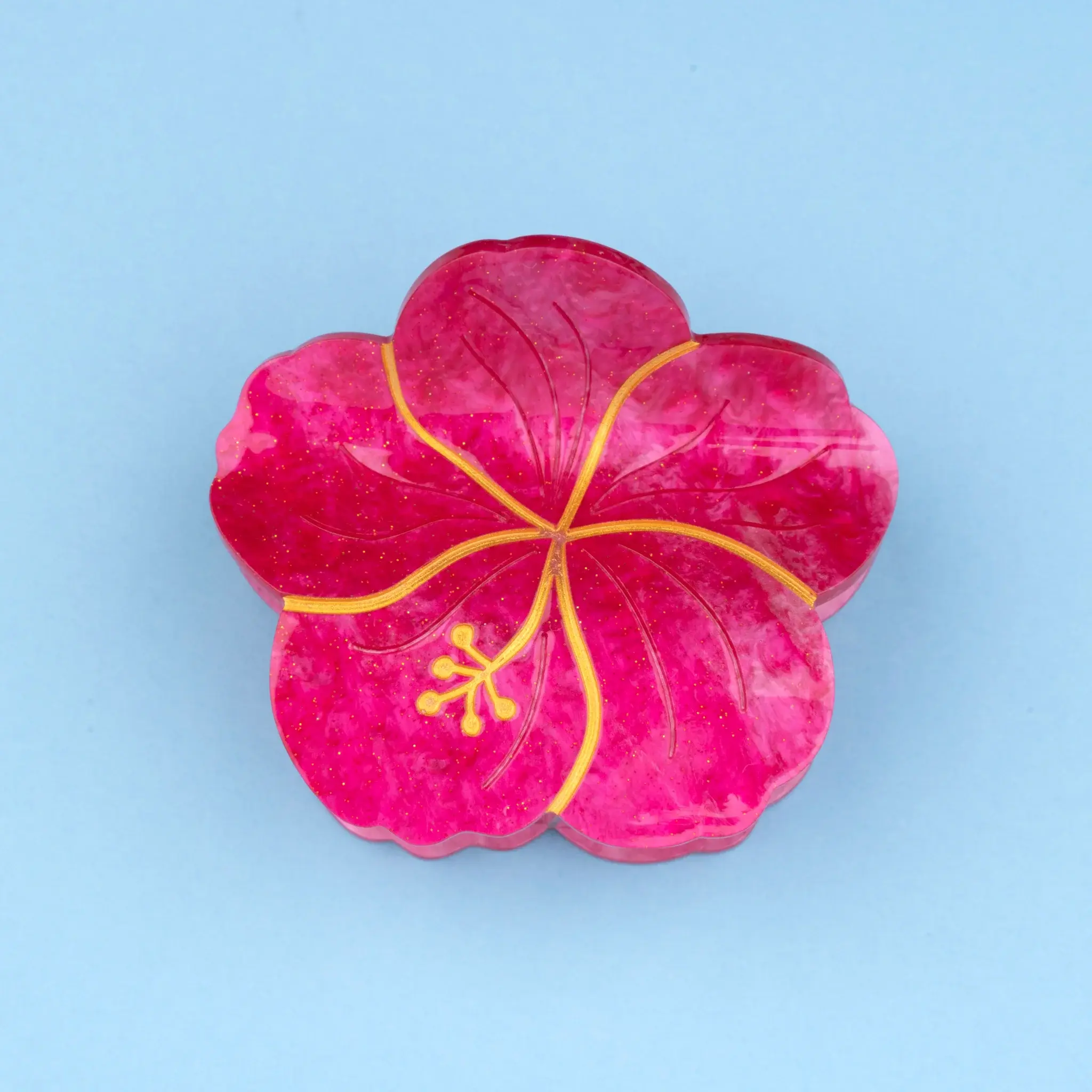 coucou-suzette-accessoire-accessory-cadeau-gift-pince-cheveux-hair-claw-coiffure-hairstyle-acetate-femme-woman-fun-original-colore-colorful-fleur-flower-hibiscus-rose-pink-dore-gold-e_a0e11c8d-8bdc-4ec9-8b3b-b7159ec7479f