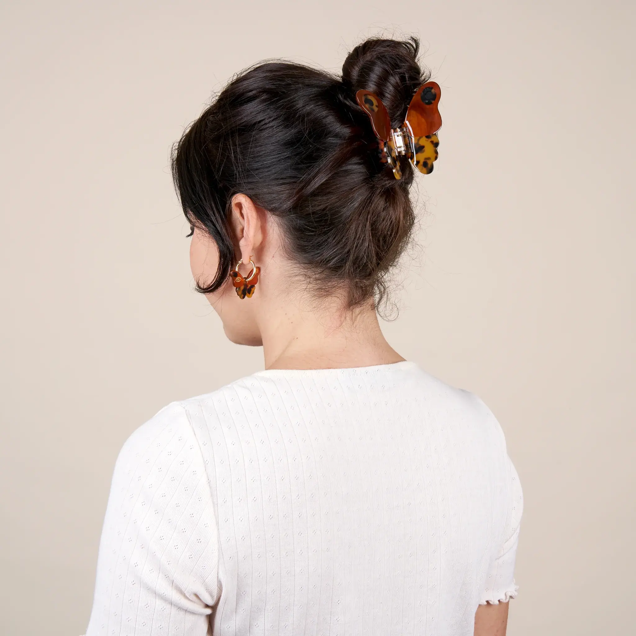 coucou-suzette-accessoire-accessory-cadeau-gift-tendance-mode-trendy-fashion-merveilleuses-bestioles-wonderful-bugs-printemps-spring-pince-cheveux-hairclaw-papillon-butterfly-marron-b
