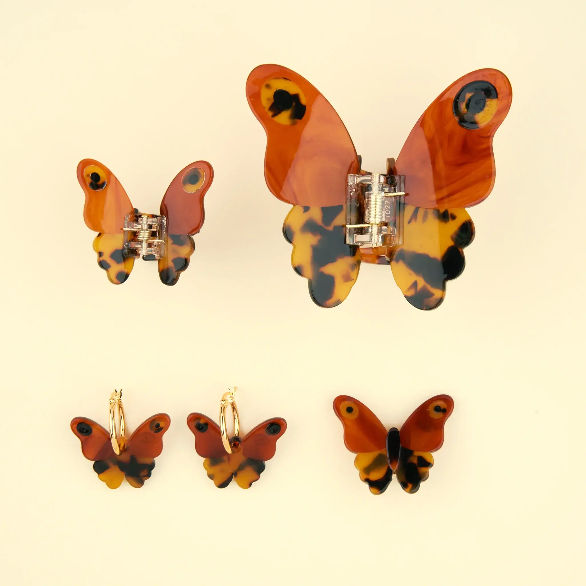 coucou-suzette-accessoire-accessory-cadeau-gift-tendance-mode-trendy-fashion-merveilleuses-bestioles-wonderful-bugs-printemps-spring-papillon-butterfly-marron-brown-famille-HD