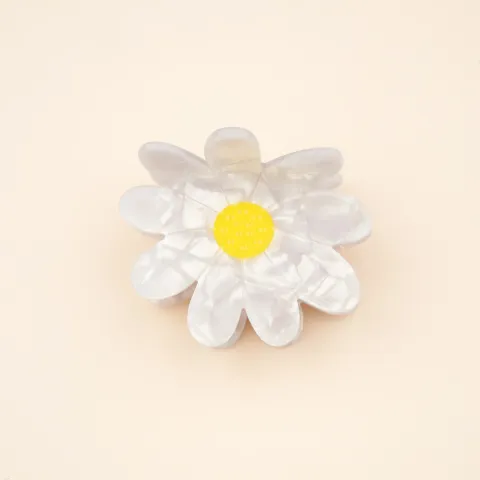 coucou-suzette-accessoire-accessory-cadeau-gift-tendance-mode-trendy-fashion-birthday-anniversaire-10-ans-pince-cheveux-hair-claw-acetate-fleurs-flower-xl-large-marguerite-daisy-blanc_f1f9b75c-f463-482f-a059-4e9d18b534f3