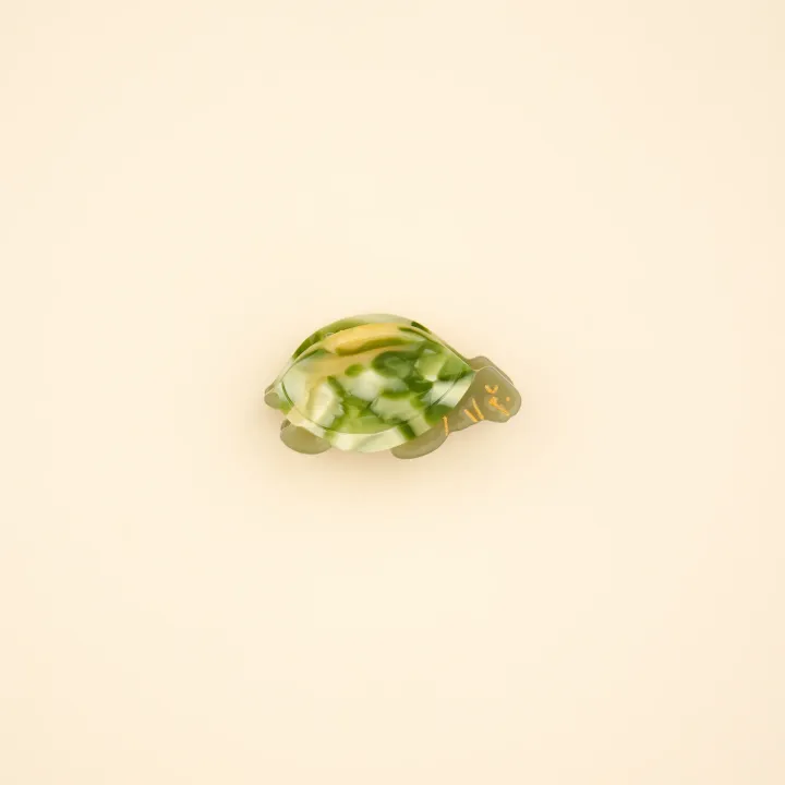 coucou-suzette-accessoire-accessory-cadeau-gift-tendance-trendy-fashion-ete-summer-plouf-splash-mer-sea-mini-pince-cheveux-hair-claw-tortue-turtle-tortoise-vert-green