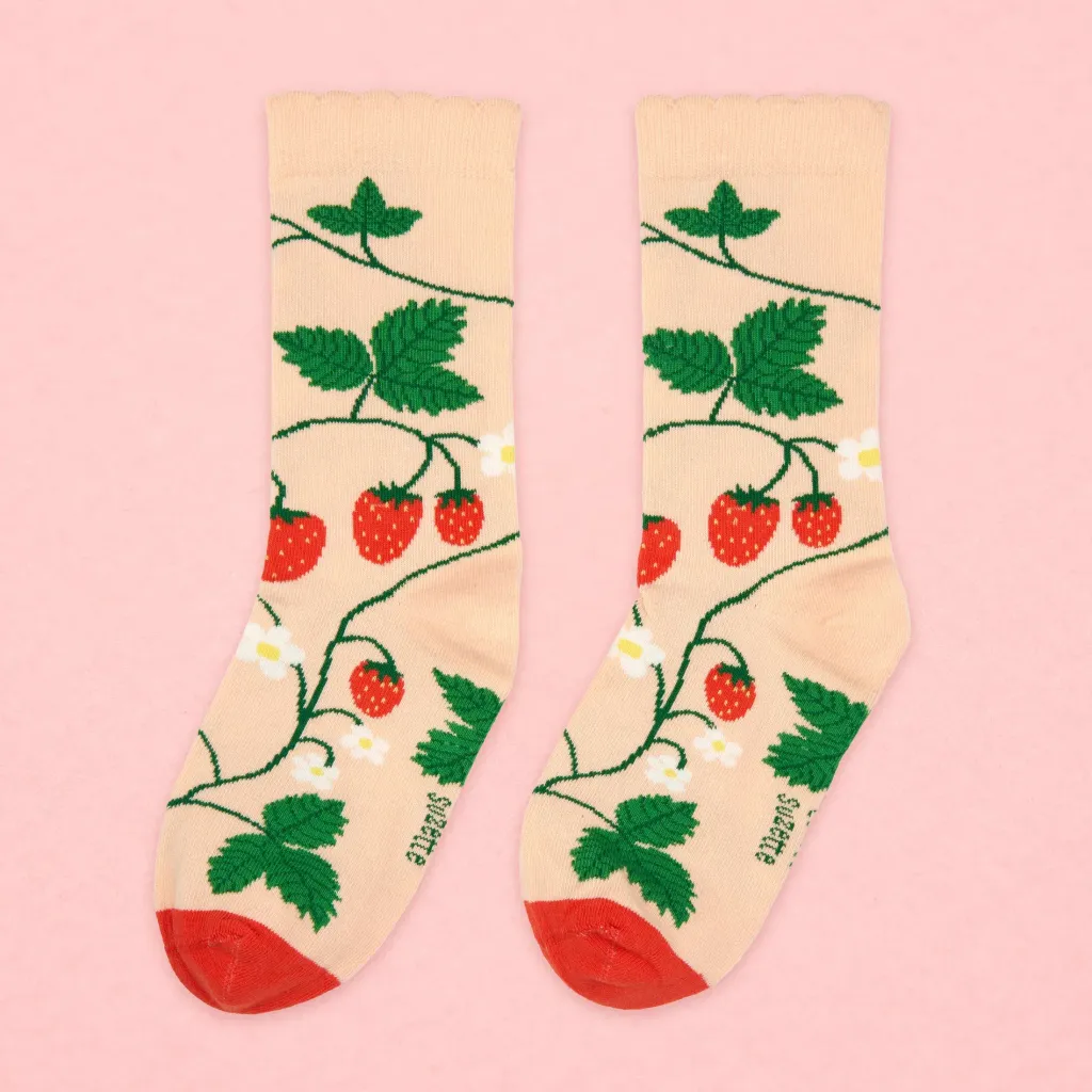 coucou-suzette-accessoire-accessory-cadeau-gift-tendance-mode-trendy-fashion-joli-jardin-lovely-garden-socks-chaussettes-coton-cotton-printemps-spring-fleur-flower-fraisier-strawberry_3e0353b9-5ecb-459d-9a28-039f381d39fb