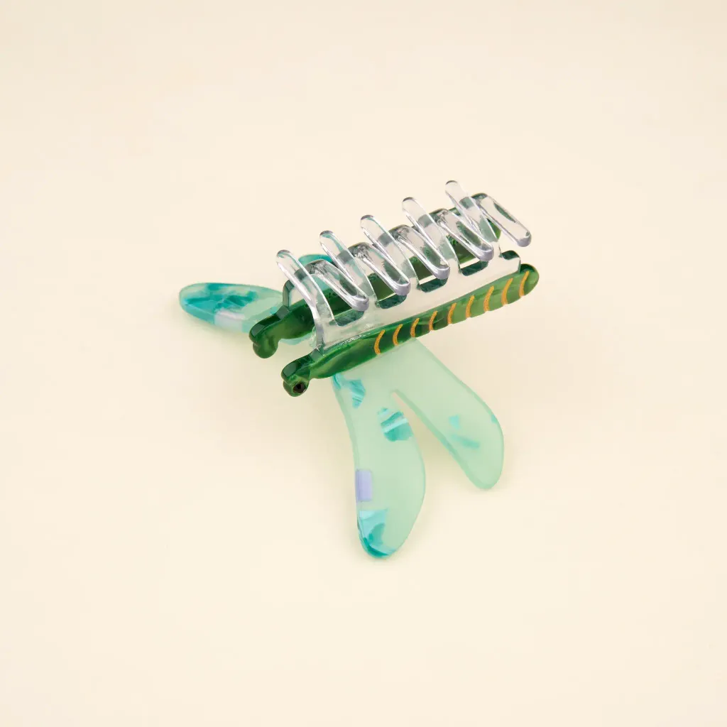 coucou-suzette-accessoire-accessory-cadeau-gift-tendance-trendy-fashion-ete-summer-collab-lucas-du-tertre-pince-cheveux-hair-claw-libellule-dragonfly-vert-green-nacre-pearly1