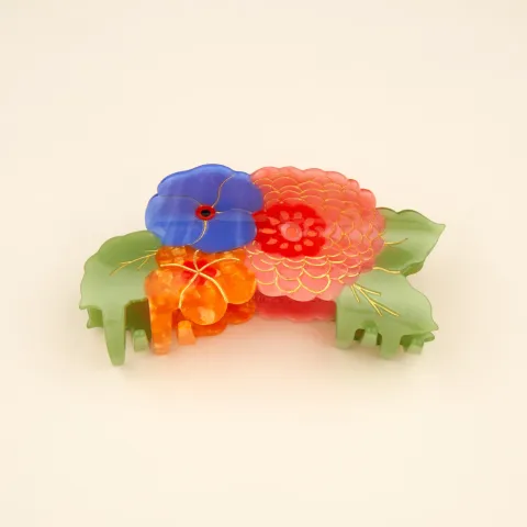 coucou-suzette-accessoire-accessory-cadeau-gift-tendance-trendy-fashion-ete-summer-collab-lucas-du-tertre-grande-pince-cheveux-big-hair-claw-floral-fleurs-flowers-bouquet-bleu-blue-or_67aff560-10e1-404d-9e46-bcdc2661078b