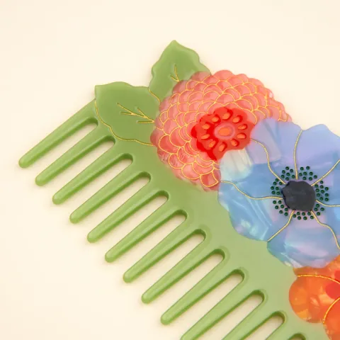 coucou-suzette-accessoire-accessory-cadeau-gift-tendance-trendy-fashion-ete-summer-collab-lucas-du-tertre-peigne-comb-acetate-floral-fleurs-flowers-bouquet-bleu-blue-orange-rouge-red1