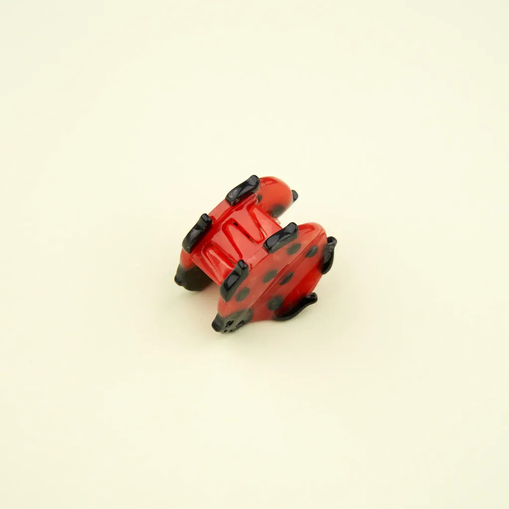 coucou-suzette-accessoire-accessory-cadeau-gift-tendance-mode-trendy-fashion-merveilleuses-bestioles-wonderful-bugs-printemps-spring-mini-pince-cheveux-mini-hairclaw-coccinelle-ladybu_e94a05f2-6b9f-4b36-8b54-e60470bd7567