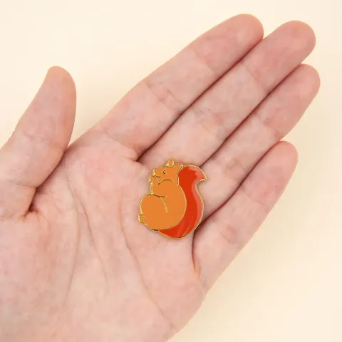 coucou-suzette-accessoire-accessory-cadeau-gift-tendance-trendy-fashion-il-etait-une-fois-once-upon-a-time-autumn-automne-pin-pins-ecureuil-squirrel2