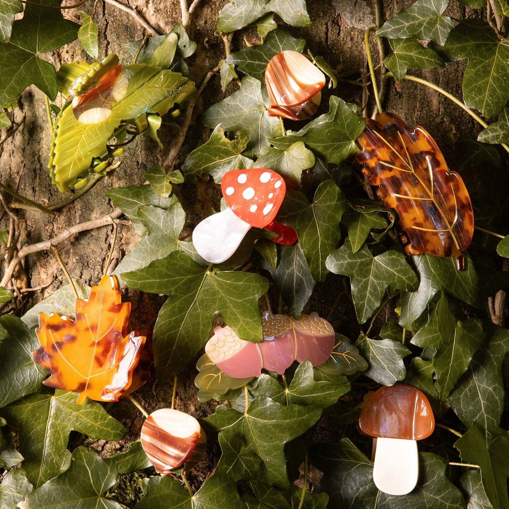 coucou-suzette-accessoire-accessory-cadeau-gift-tendance-trendy-fashion-il-etait-une-fois-once-upon-a-time-autumn-automne-pince-cheveux-hair-claw-acetate-champignons-mushrooms-cueille