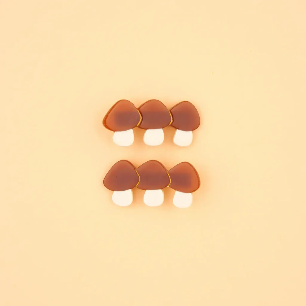 coucou-suzette-accessoire-accessory-cadeau-gift-tendance-trendy-fashion-il-etait-une-fois-once-upon-a-time-autumn-automne-barrette-cheveux-hair-clip-bolet-champignon-bolete-mushroom-f_611693a6-ff3a-4c99-aa6a-13647a8c49fb