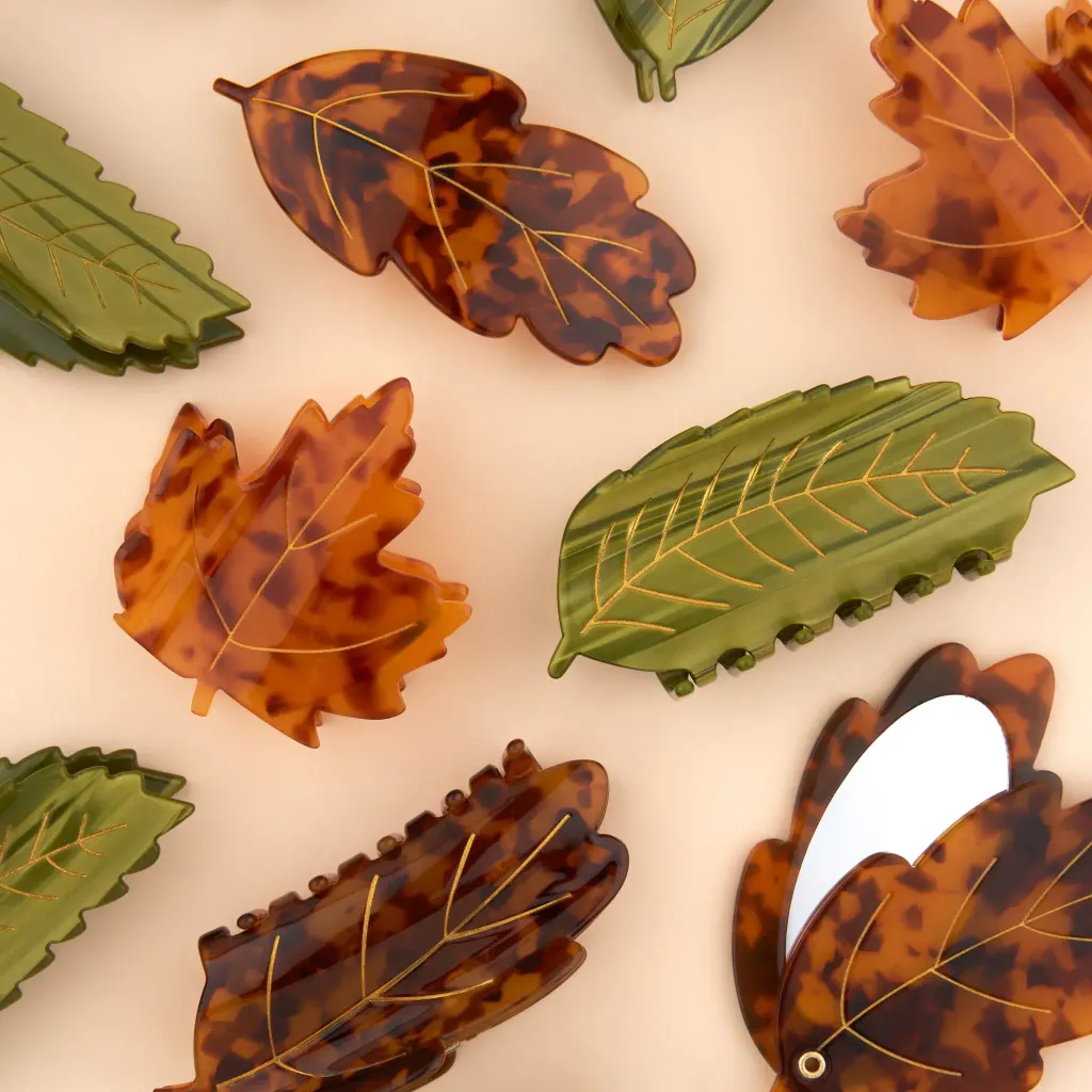 coucou-suzette-accessoire-accessory-cadeau-gift-tendance-mode-trendy-fashion-cueillette-automne-autumn-picking-harvest-miroir-mirror-pince-cheveux-hair-claw-acetate-feuille-chataignie_d038bc53-bf91-41cf-a1e3-fcc309486196