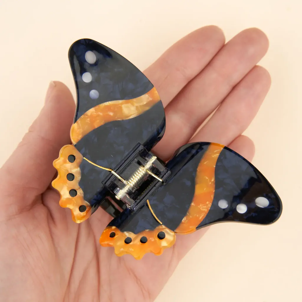 coucou-suzette-accessoire-accessory-cadeau-gift-tendance-trendy-fashion-garden-party-pince-cheveux-hair-claw-papillon-butterfly-noir-black2