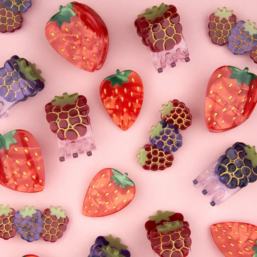 coucou-suzette-accessoire-accessory-cadeau-gift-tendance-mode-trendy-fashion-joli-jardin-lovely-garden-barrette-cheveux-hair-clip-printemps-spring-fruits-rouges-berries-framboise-mure_247765ee-27f7-4cb7-b4b9-cb3f69a30f78