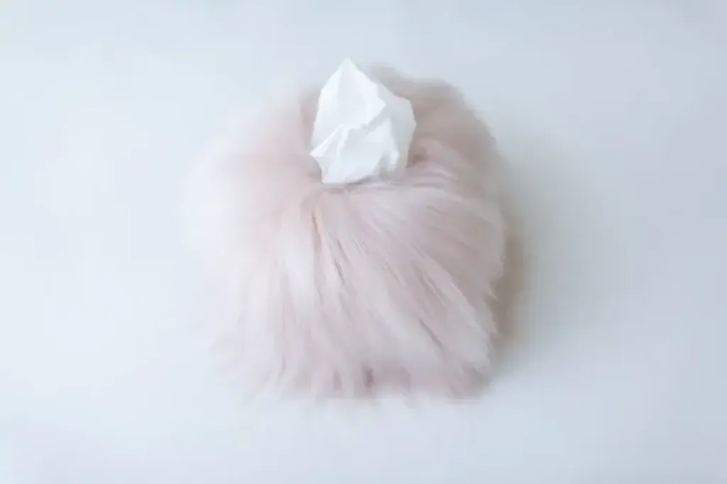 CouvreboitemouchoirscarreenfaussefourrureEvelynePrelongeHimalayaBlush_800x