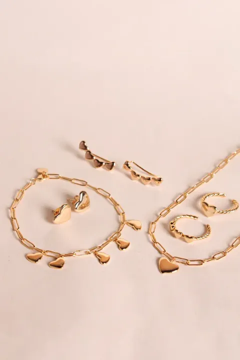 sacha-all-waekura_7135b6ec-7b55-4101-9ff9-a8a32f6a569b