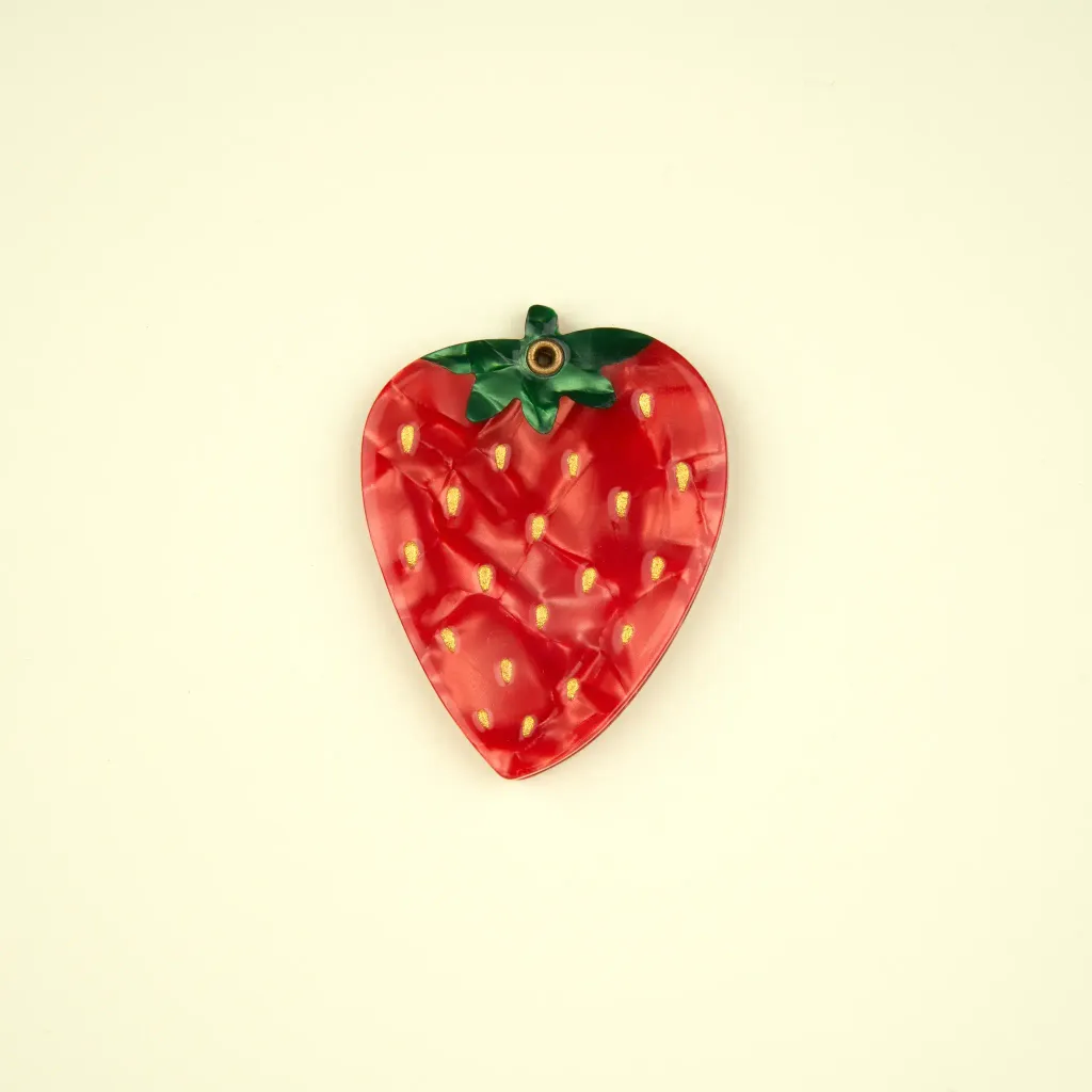 coucou-suzette-accessoire-accessory-cadeau-gift-tendance-mode-trendy-fashion-joli-jardin-lovely-garden-printemps-spring-miroir-mirror-fraise-strawberry-fruit-rouge-red2