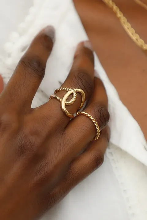 bague_Lane_-_Joy_Waekura