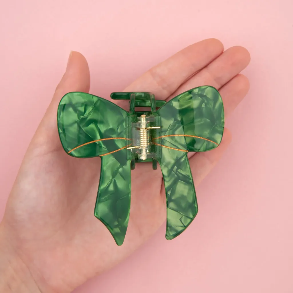 coucou-suzette-accessoire-accessory-cadeau-gift-tendance-mode-trendy-fashion-noel-christmas-winter-hiver-chalet-fete-festive-season-holidays-pince-cheveux-hair-claw-acetate-noeud-ribb_47879934-27d2-47b7-98a1-0b867bee026c