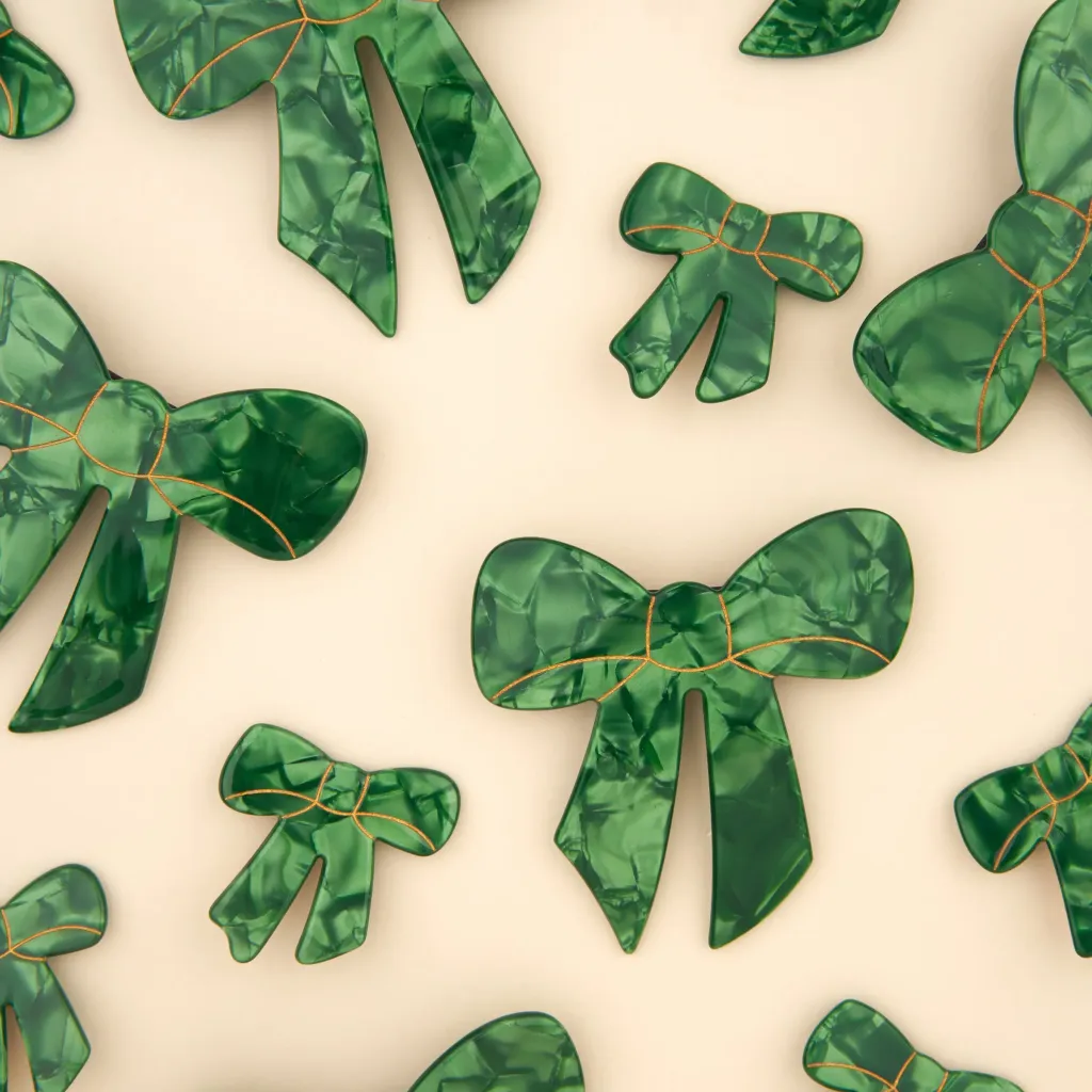 coucou-suzette-accessoire-accessory-cadeau-gift-tendance-mode-trendy-fashion-noel-christmas-winter-hiver-chalet-fete-festive-season-holidays-french-barrette-cheveux-hair-clip-acetate_232886fe-2c3b-4bff-8d79-9b0301d1cac5