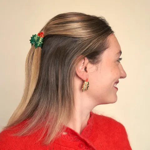 coucou-suzette-accessoire-accessory-cadeau-gift-tendance-mode-trendy-fashion-noel-christmas-winter-hiver-chalet-fete-festive-season-holidays-mini-pince-cheveux-hair-claw-acetate-houx