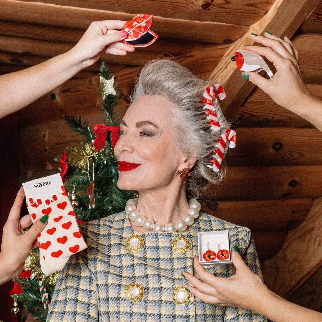 coucou-suzette-accessoire-accessory-cadeau-gift-pince-cheveux-hairclaw-sucre-sugar-red-white-rouge-blanc-noel-christmas-crea-2025