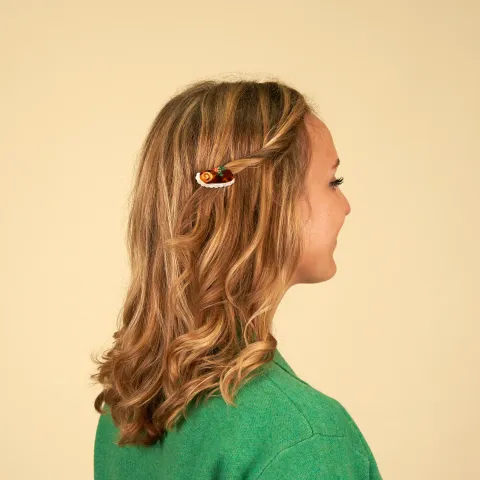 coucou-suzette-accessoire-accessory-cadeau-gift-tendance-mode-trendy-fashion-festin-festif-noel-christmas-holidays-barrette-cheveux-hair-clip-buche-pastry-yule-log-cake-brown-marron-p