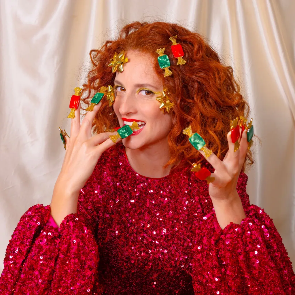 coucou-suzette-accessoire-accessory-cadeau-gift-tendance-mode-trendy-fashion-festin-festif-noel-christmas-holidays-barrette-cheveux-hair-clip-papillote-crackers-red-rouge-green-vert-d_f759e1b4-89cd-4505-8250-a7f1d3b4f4d4