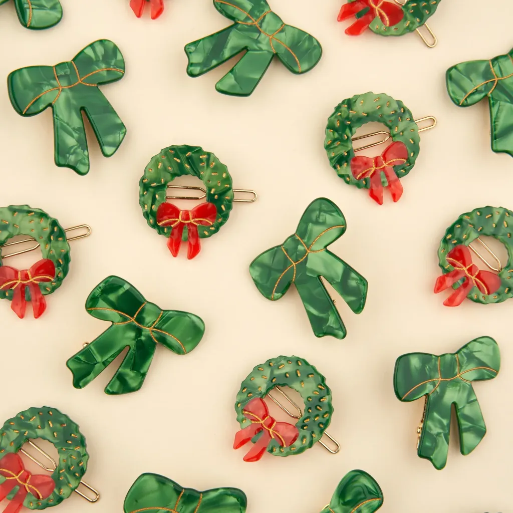 coucou-suzette-accessoire-accessory-cadeau-gift-tendance-mode-trendy-fashion-noel-christmas-winter-hiver-chalet-fete-festive-season-holidays-barrette-cheveux-hair-clip-acetate-couronn_667af06f-19dd-4a65-a513-ec63a228555a
