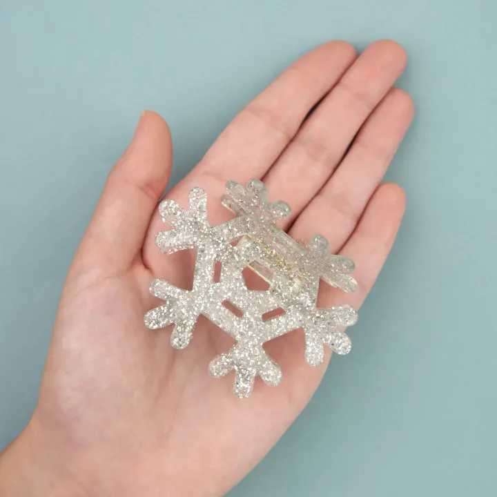 coucou-suzette-accessoire-accessory-cadeau-gift-tendance-mode-trendy-fashion-noel-christmas-winter-hiver-chalet-fete-festive-season-holidays-pince-cheveux-hair-claw-acetate-flocon-sno_0d3bcbd7-a139-4439-971a-5fe5fed0ef3b