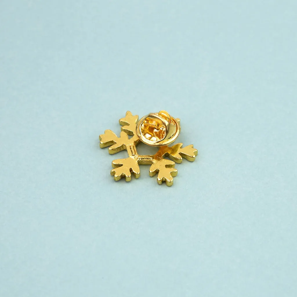 coucou-suzette-accessoire-accessory-cadeau-gift-tendance-mode-trendy-fashion-noel-christmas-winter-hiver-chalet-fete-festive-season-holidays-pin-pins-flocon-snowflake-paillettes-glitt_1ed77a1e-3d2f-4916-b371-d7f95658887f