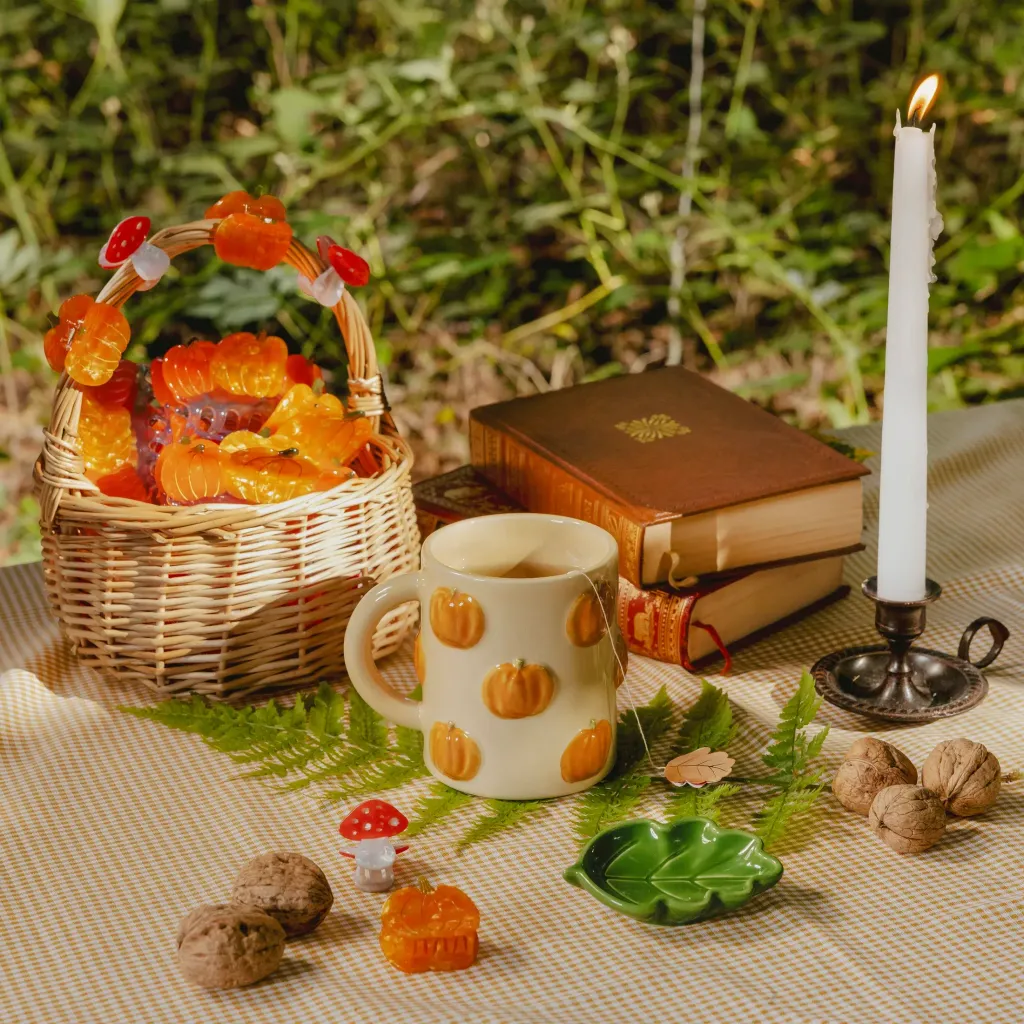 coucou-suzette-accessoire-accessory-cadeau-gift-tendance-mode-trendy-fashion-cueillette-automne-autumn-picking-harvest-ceramique-ceramic-home-maison-mug-tasse-citrouille-pumpkin-orang