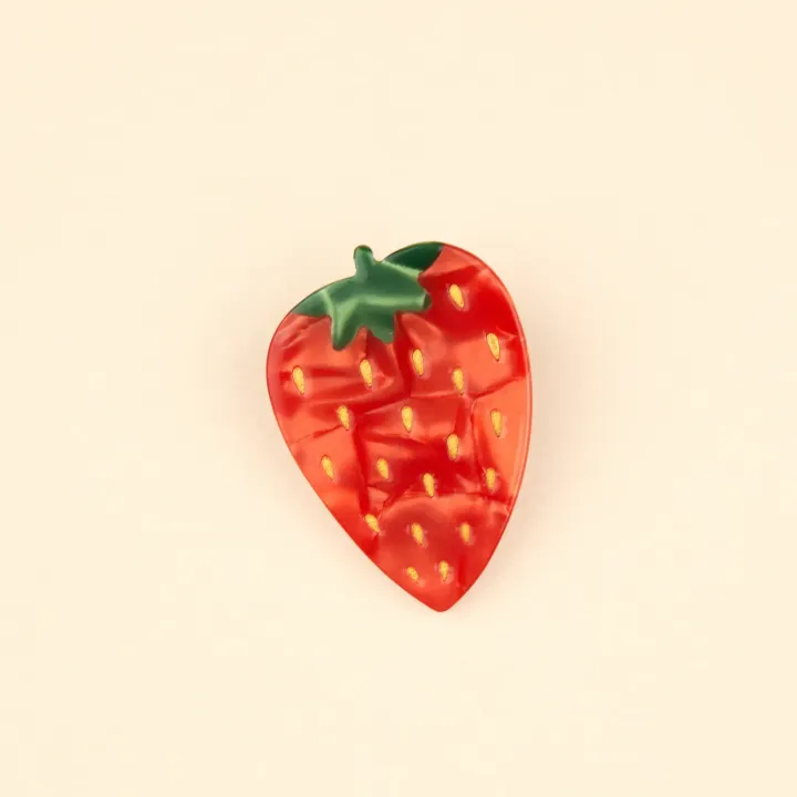 coucou-suzette-accessoire-accessory-cadeau-gift-tendance-mode-trendy-fashion-joli-jardin-lovely-garden-barrette-cheveux-hair-clip-printemps-spring-fraise-strawberry-fruit-rouge-red