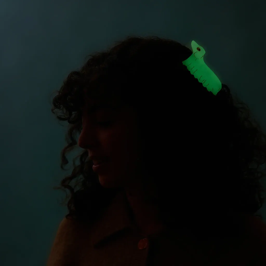 coucou-suzette-accessoire-accessory-cadeau-gift-tendance-mode-trendy-fashion-boo-halloween-automne-autumn-pince-cheveux-hair-claw-acetate-ghost-fantome-dachshund-teckel-phosporescent_8eb059d3-eb3e-49eb-b6c4-a2a015fa026a