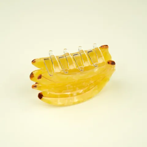 coucou-suzette-accessoire-accessory-cadeau-gift-tendance-mode-trendy-fashion-vitamine-vitamin-pince-cheveux-hair-claw-ete-summer-banane-banana-fruit-jaune-yellow1