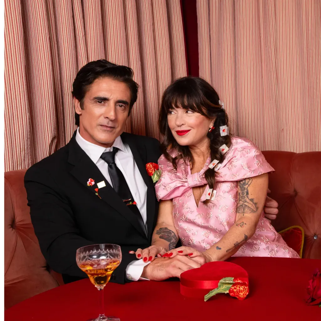 coucou-suzette-accessoire-accessory-cadeau-gift-tendance-mode-trendy-fashion-saint-valentin-valentin-day-rendez-vous-galant-mini-pince-cheveux-hair-claw-acetate-love-letter-lettre-amo_1c097cbe-cedd-4d08-a3d4-af485ee26f13