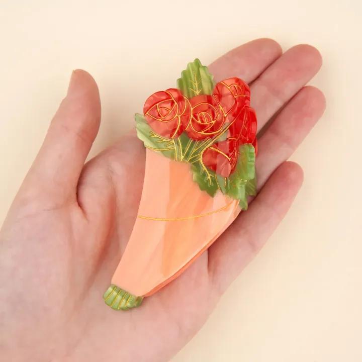 coucou-suzette-accessoire-accessory-cadeau-gift-tendance-mode-trendy-fashion-saint-valentin-valentin-day-rendez-vous-galant-pince-cheveux-hair-claw-acetate-rose-flower-fleurs-bouquet_08143fd7-3273-43d0-93ee-3cdebc2f7898
