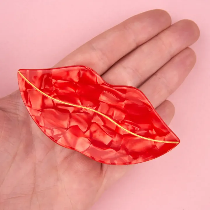 coucou-suzette-accessoire-accessory-cadeau-gift-tendance-mode-trendy-fashion-pince-cheveux-hair-claw-body-love-sexy-bouche-levres-mouth-lips-rouge-red1_c5d8a484-6c93-44ad-a639-b82f041b78e1