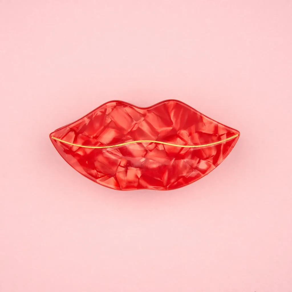 coucou-suzette-accessoire-accessory-cadeau-gift-tendance-mode-trendy-fashion-pince-cheveux-hair-claw-body-love-sexy-bouche-levres-mouth-lips-rouge-red_2cb2c781-78fc-4637-afda-ee8e2386a2ac