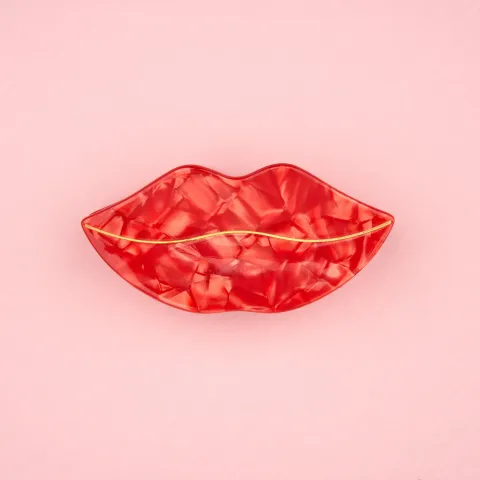 coucou-suzette-accessoire-accessory-cadeau-gift-tendance-mode-trendy-fashion-pince-cheveux-hair-claw-body-love-sexy-bouche-levres-mouth-lips-rouge-red_2cb2c781-78fc-4637-afda-ee8e2386a2ac